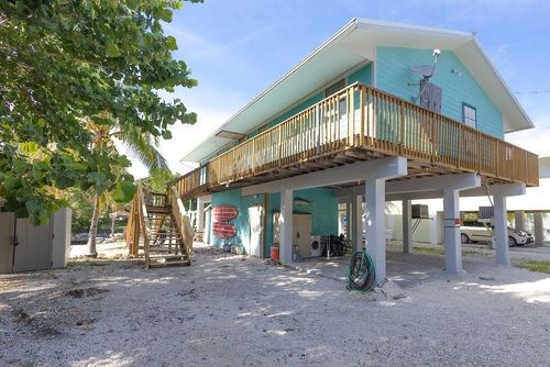 29267 Cypress Dr, Big Pine Key, FL, 33043-6071 | Card Image