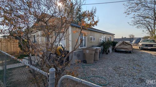 408 Powell Ln, Bakersfield, CA, 93307 | Card Image