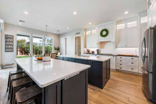 3765 S Hydeberry Cv, St George, UT, 84790-1218 | Card Image