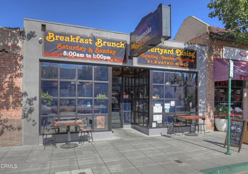 817 E Main St, Santa Paula, CA, 93060-2711 | Card Image