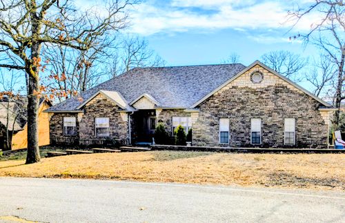 24 Lands End, Kimberling City, MO, 65686-8369 | Card Image