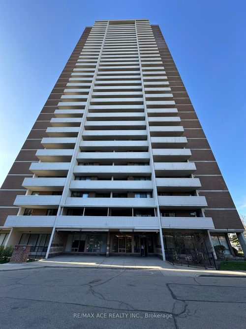 2807-10 Tangreen Court, North York, ON, M2M4B9 | Card Image