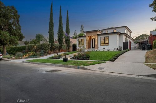555 N Plymouth Blvd, Los Angeles, CA, 90004-1410 | Card Image