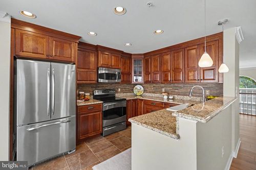 169 Martin Ln, ALEXANDRIA, VA, 22304-7744 | Card Image