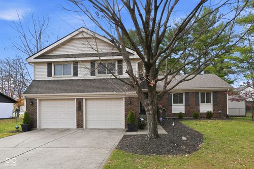9218 Brantford Ct, Indianapolis, IN, 46260-1217 | Card Image