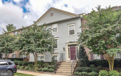 201-12103 Greenwood Ct, FAIRFAX, VA, 22033-2539 | Card Image