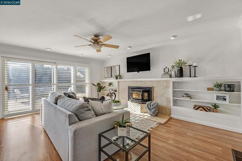 9597 Davona Dr, San Ramon, CA, 94583-3743 | Card Image