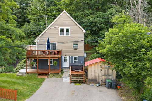 447 W River Rd, Hooksett, NH, 03106-1524 | Card Image