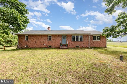 24065 Kings Hwy, WARSAW, VA, 22572-4402 | Card Image