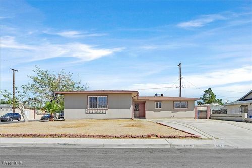 6164 Cromwell Avenue Avenue, Las Vegas, NV, 89107 | Card Image