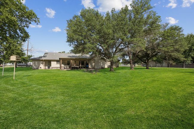 403 N Baugh St, House other with 3 bedrooms, 2 bathrooms and null parking in Alvarado TX | Image 25