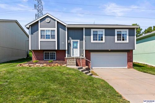 7918 Howell St, Omaha, NE, 68122-2019 | Card Image