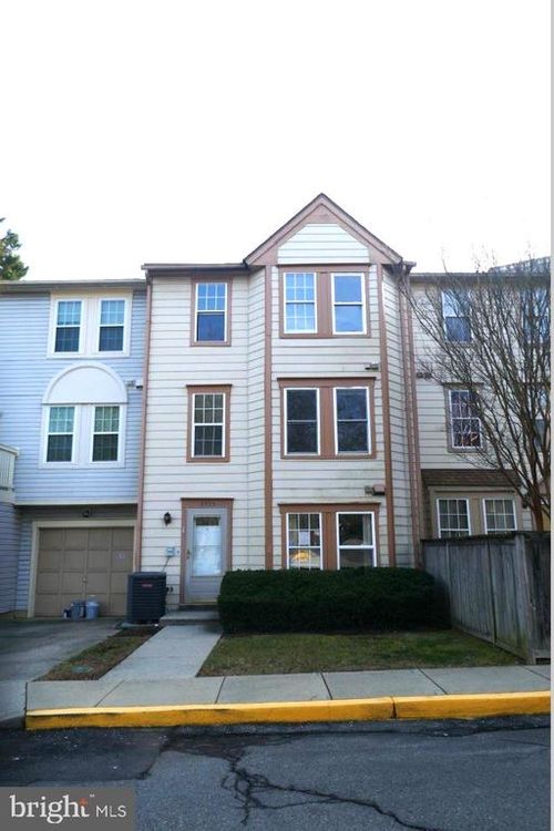 9-95-3733 Amsterdam Ter, BURTONSVILLE, MD, 20866-1928 | Card Image