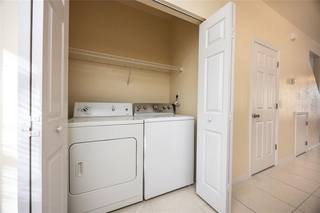 APT-807 - 3901 Sw 20 Th Ave, Condo with 2 bedrooms, 3 bathrooms and null parking in GAINESVILLE FL | Image 15