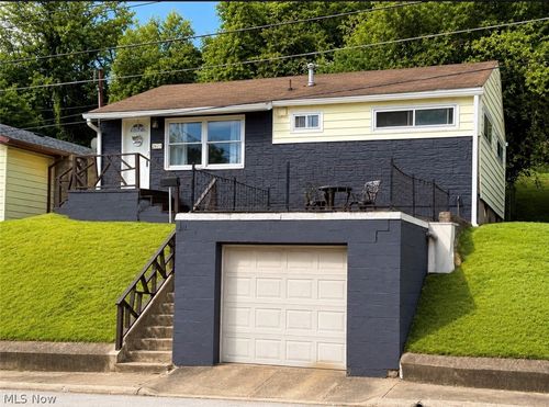 2613 Liberty St, Parkersburg, WV, 26101-2842 | Card Image