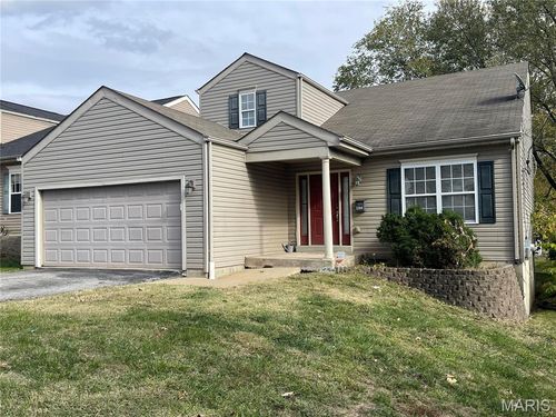 2204 Burns Ave, Overland, MO, 63114-3614 | Card Image