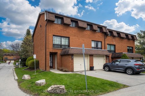 l4-444 Stone Church Rd W, Hamilton, ON, L9B1R1 | Card Image
