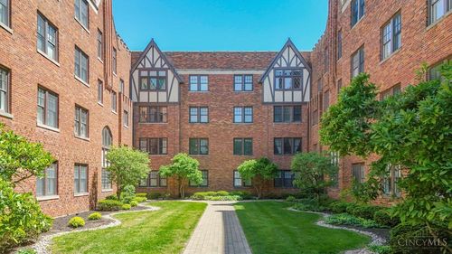 2324 Park Ave, Cincinnati, OH, 45206-4300 | Card Image