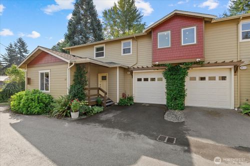 323 3rd Pl Nw, Issaquah, WA, 98027-3248 | Card Image