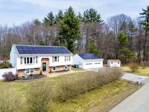 169 Tina Dr, Pembroke, NH, 03275-1337 | Card Image