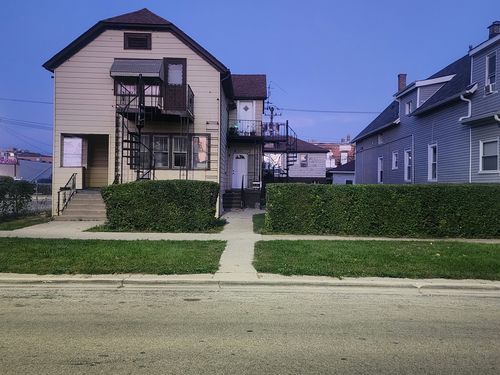 107 N 20th Ave, Melrose Park, IL, 60160-3751 | Card Image