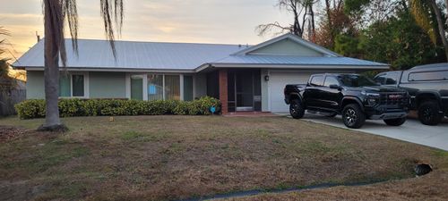 1534 Se Sutton St, Port St. Lucie, FL, 34983-3723 | Card Image