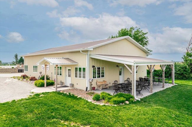 31506 Pioneer Trl, House other with 6 bedrooms, 3 bathrooms and 8 parking in Treynor IA | Image 5