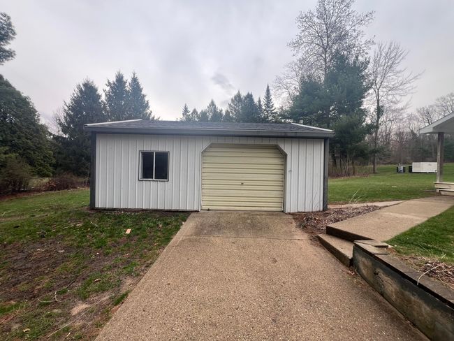 9088 S Mason Dr, House other with 2 bedrooms, 1 bathrooms and null parking in Newaygo MI | Image 9