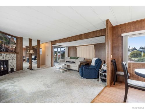 52-6325 Metral Dr, Nanaimo, BC, V9T6P9 | Card Image