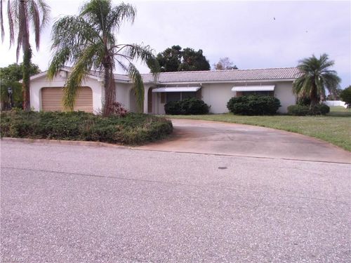 242 S Lake Dr, LEHIGH ACRES, FL, 33936-7009 | Card Image