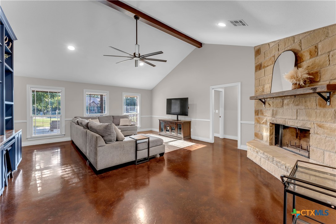 Residential in Burnet 4
