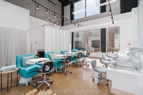 57-1215 Queensway E, Mississauga, ON, L4Y0G4 | Card Image