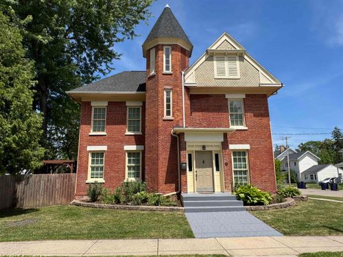 189 S High Street, Janesville, WI, 53548 | Card Image