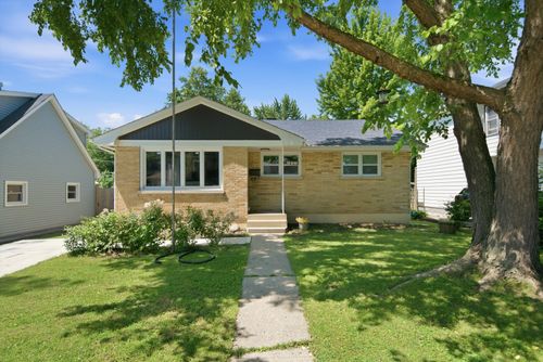 340 Dalton Ave, Mundelein, IL, 60060-2427 | Card Image