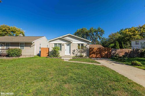 28556 Wexford Drive, Warren, MI, 48092 | Card Image