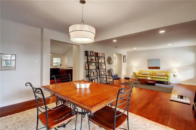 1708 Ullrich Ave, House other with 3 bedrooms, 3 bathrooms and 2 parking in Austin TX | Image 12