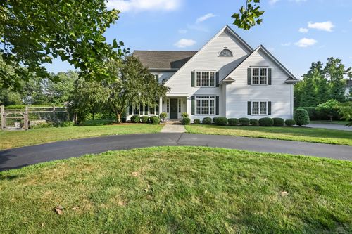 4 Golf View Dr, Easton, CT, 06612-2156 | Card Image
