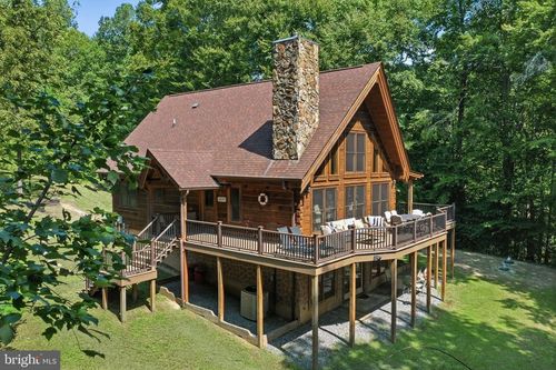 32 Shoreline Dr, Warsaw, VA, 22572 | Card Image