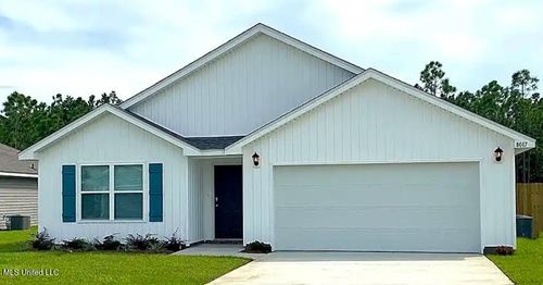 8029 Westwood Cir, Ocean Springs, MS, 39564-4077 | Card Image