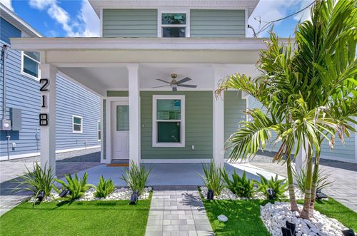 218 8th Avenue Dr W, Bradenton, FL, 34205-8827 | Card Image