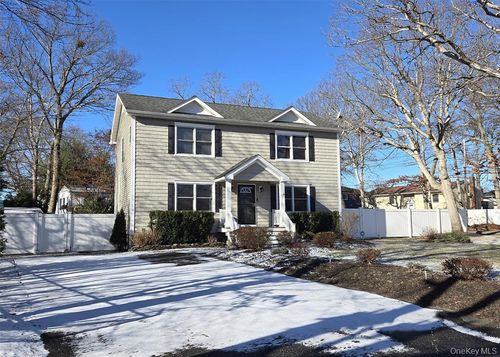 100 Lake Promenade, Ronkonkoma, NY, 11779-5344 | Card Image