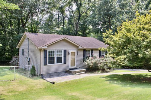 2153 Blakemore Dr, Clarksville, TN, 37040-7522 | Card Image