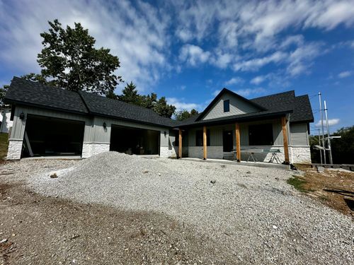 654 Walkington Ln, Branson, MO, 65616-8323 | Card Image