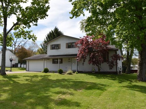 12697 Walnut Dr, Conneaut Lake, PA, 16316-4352 | Card Image