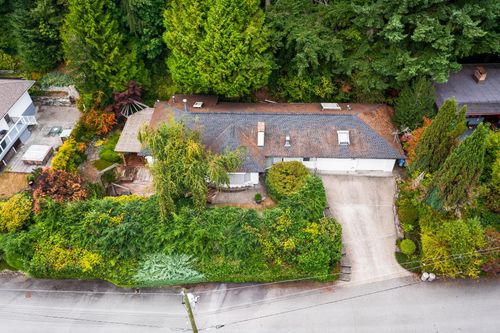 4110 Burkeridge Pl, West Vancouver, BC, V7V3M9 | Card Image