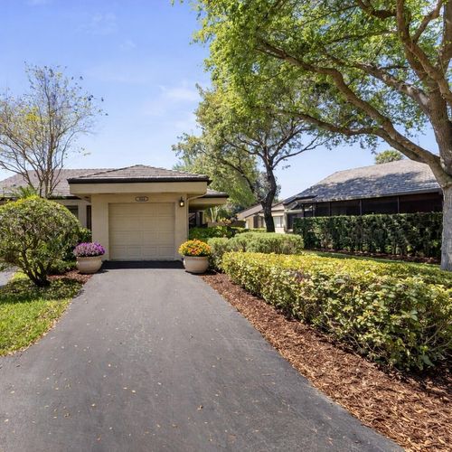 9272 Chelsea Dr S, Plantation, FL, 33324-6276 | Card Image