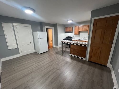 3-17 Pennsylvania Ave, Somerville, MA, 02145-2217 | Card Image