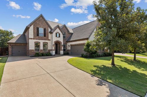 2858 Milsons Point Dr, Trophy Club, TX, 76262-1570 | Card Image