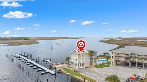 penthouse-322 Second St Nw, STEINHATCHEE, FL, 32359-3513 | Card Image