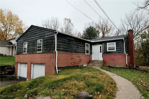 22560 Libby Rd, Bedford Heights, OH, 44146-1202 | Card Image